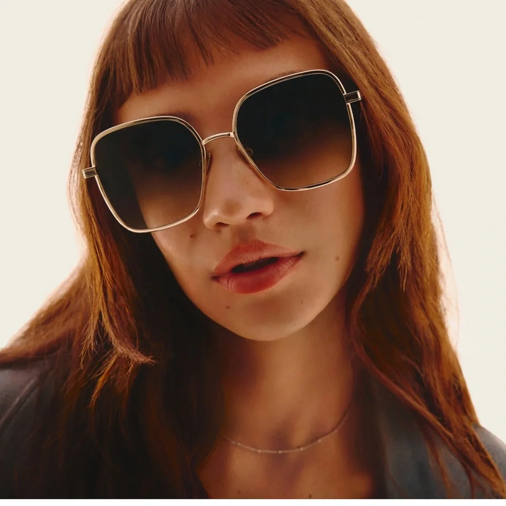 Quay 5th Ave Gold Frame / Brown Lens oversized retro glamourous sunglasses‎ new